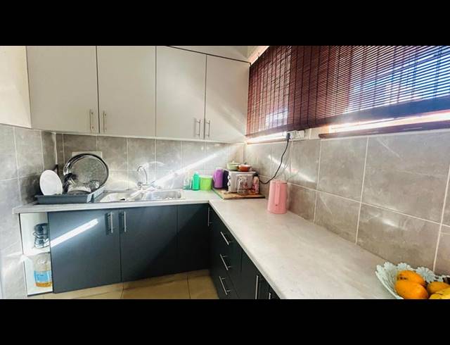 2 BEDROOM APARTMENT FOR SALE IN EMPANGENI CENTRAL